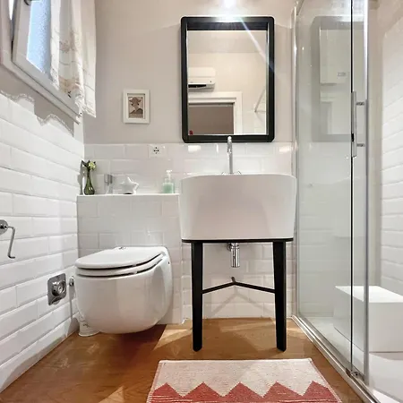 Ur-nest Dotti Apartment Bologna